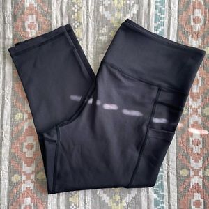 EUC Black Zyia Active Cropped Leggings